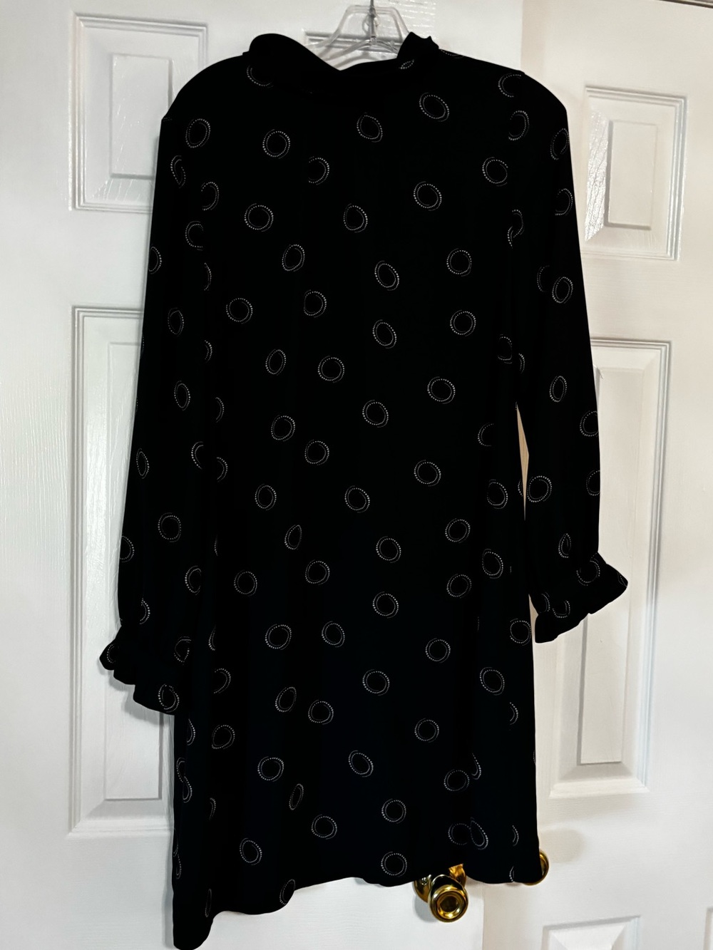 Hobbs London size 8 Black Long Sleeve Polka Dot Shift Dress